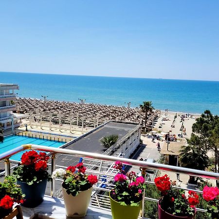 Sea View New Apartment Durrës Eksteriør billede