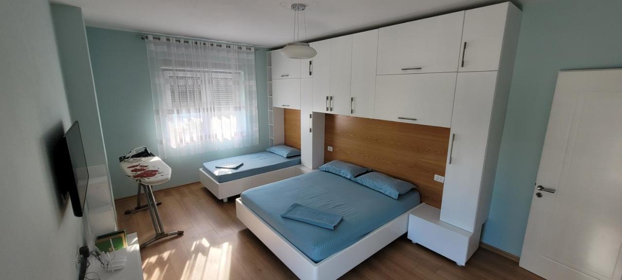 Sea View New Apartment Durrës Eksteriør billede